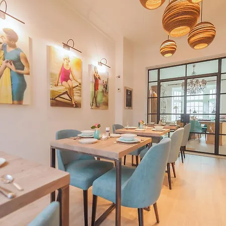 Hotel La Tourelle 3*